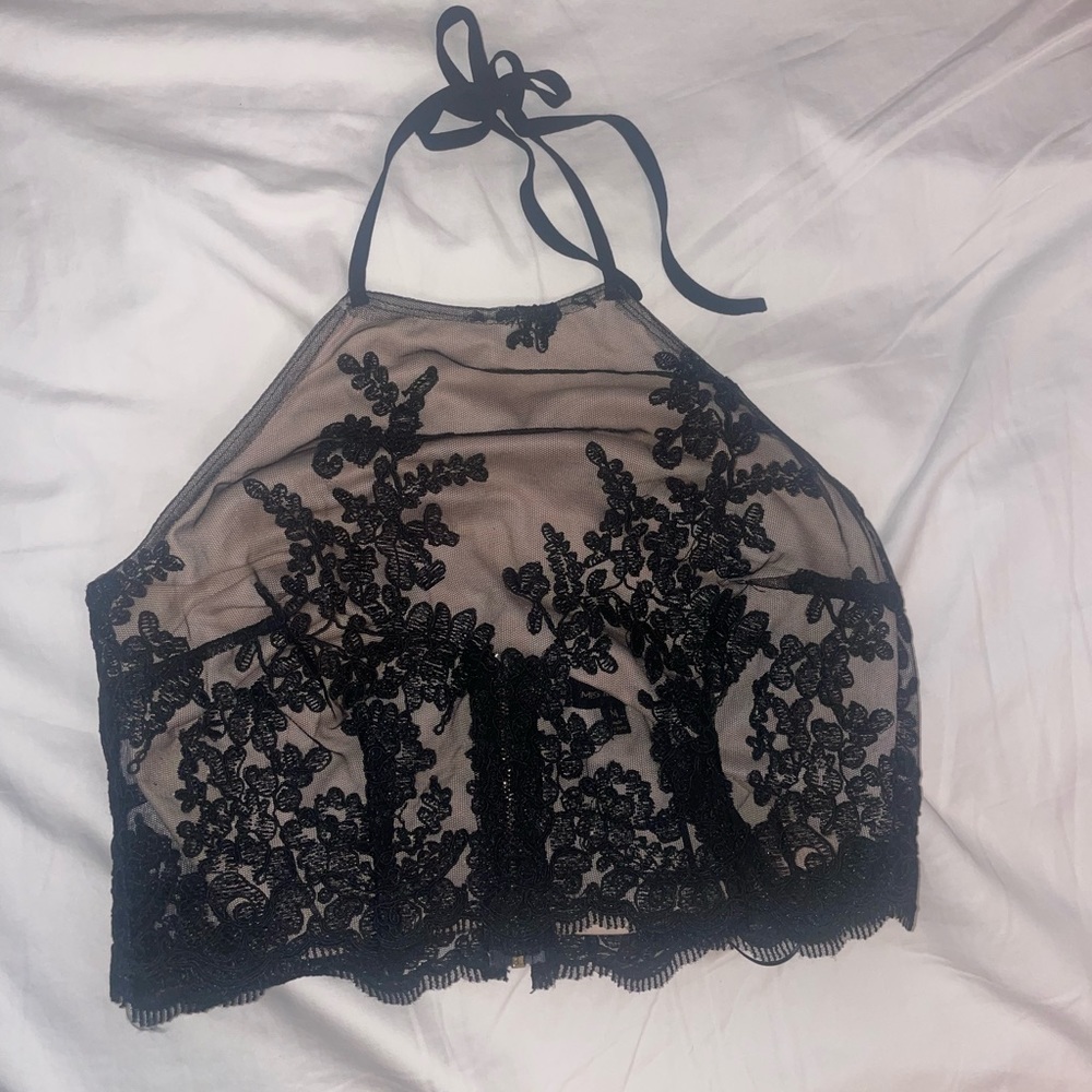 Cropped lacy top